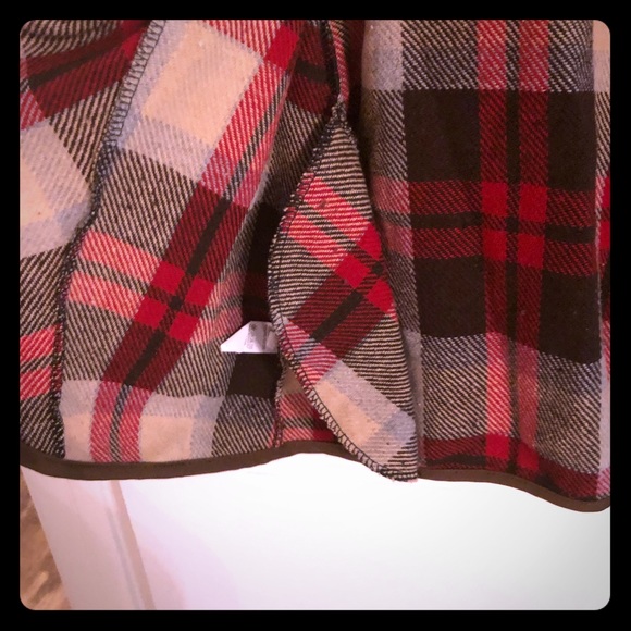 Womens Front Sleeveless Plaid Vest with Pockets - Picture 3 of 3